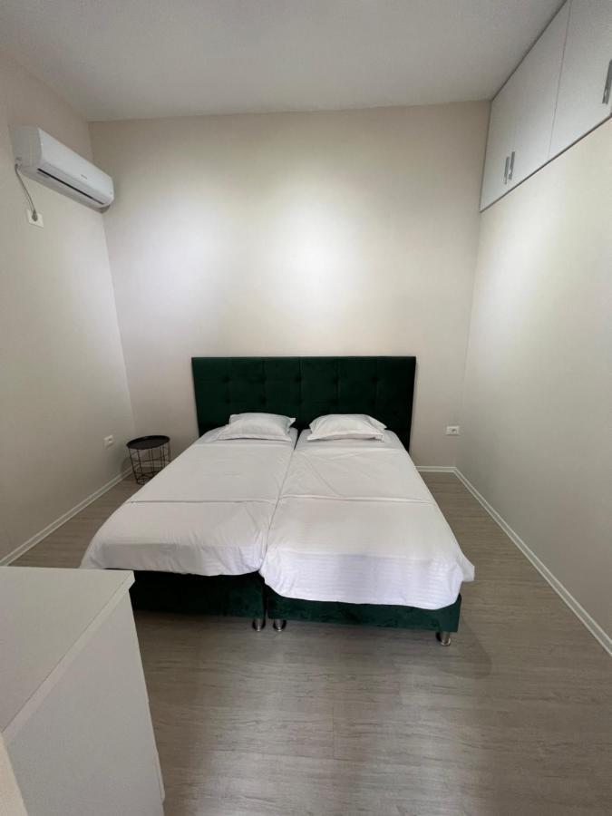 Hq Apartment In Center Tirana Exterior photo